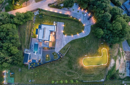 Ludbreg House | 350 m² House ∙ 4 bedrooms ∙ 8 guests