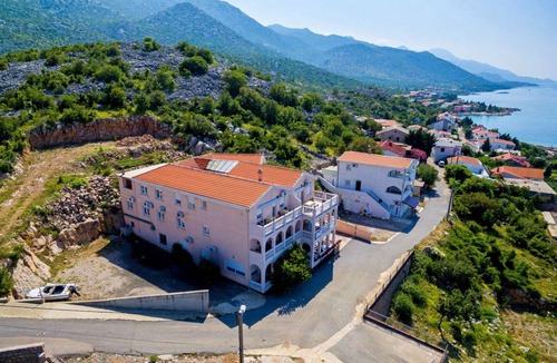 Cesarica Apartment | 38 m² Apartment ∙ 1 bedroom ∙ 4 guests