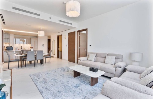 Nad Al Sheba Apartment | 3BR Apartment Partial Burj & Dubai Frame Panorama