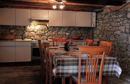 Ribnik House | 3BR Country House with Pool & WiFi