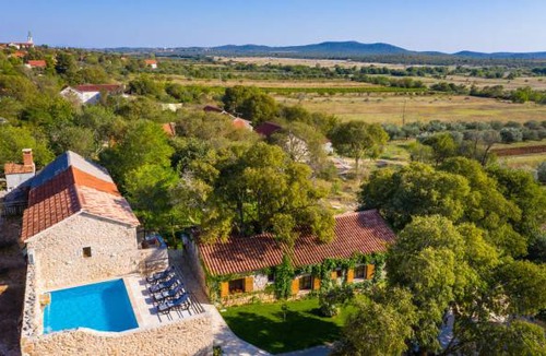 Stankovci House | 4 bedroom accommodation in Stankovci