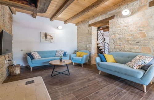 Divsici House | 4 bedroom accommodation in Divsici