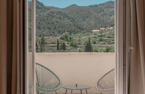 Pitve House | 4 bedroom accommodation in Jelsa