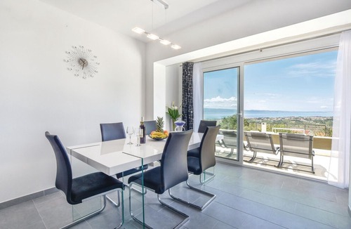 Mravince House | 4 bedroom accommodation in Mravince