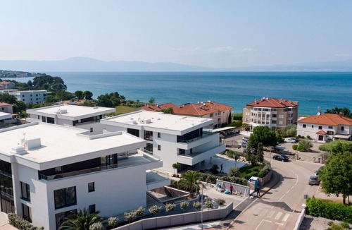 Zidarici Apartment | 4 bedroom awesome apartment in Malinska