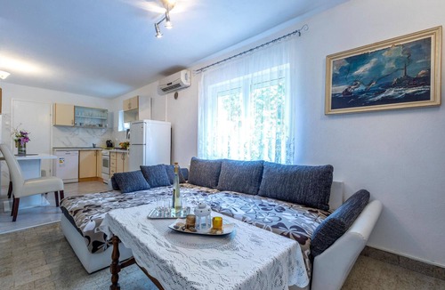 Sevid House | 4 bedroom awesome home in Sevid