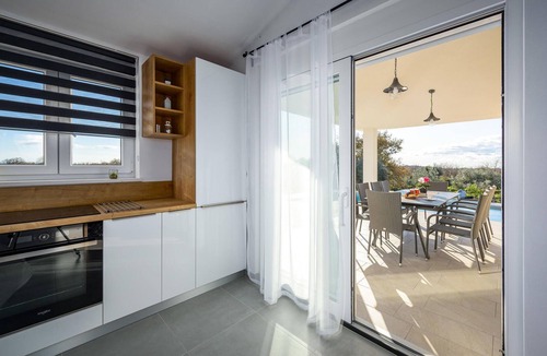 Orihi House | 4 bedroom beautiful home in Barban