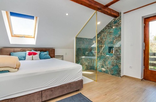 Pokupsko House | 4 Bedroom Beautiful Home In Zagreb
