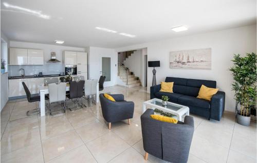 Kolanjski Gajac House | 4 Bedroom Gorgeous Home In Novalja