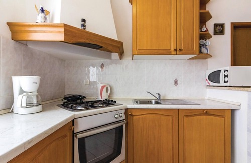 Stinjan Apartment | 4 bedroom lovely apartment in Stinjan