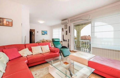 Sarsoni Apartment | 4 Bedroom Nice Apartment In Rijeka
