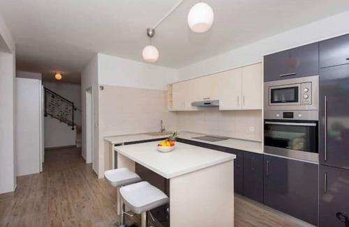 Zaton Villa | 4-sterne-plus Familien-villa mit Beheiztem Pool