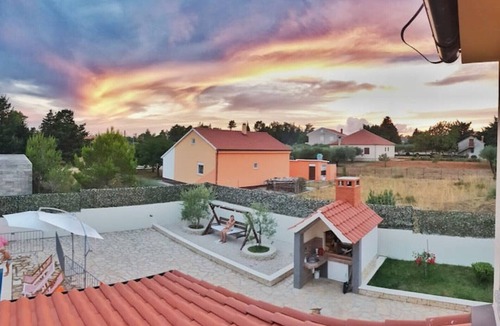 Zaton Villa | 4-sterne-plus Familien-villa mit Beheiztem Pool