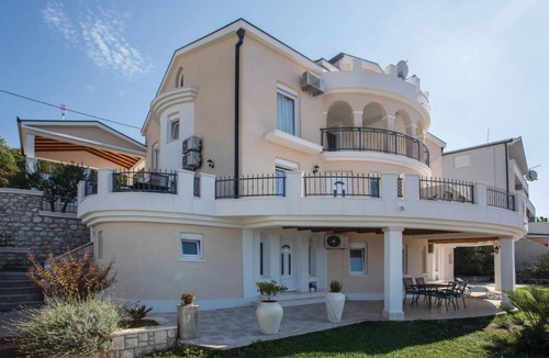 Komarna Apartment | 40 m² Apartment ∙ 1 bedroom ∙ 4 guests