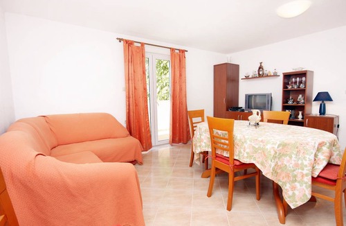 Cove Basina (Jelsa) Apartment | 40 m² Apartment ∙ 1 bedroom ∙ 2 guests