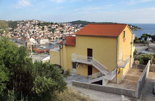 Hvar Apartment | 40 m² Apartment ∙ 1 bedroom ∙ 4 guests