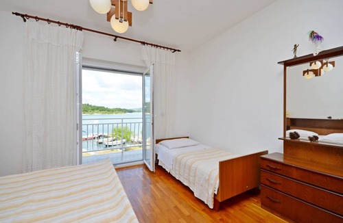 Jadrtovac Apartment | 40 m² Apartment ∙ 1 bedroom ∙ 4 guests