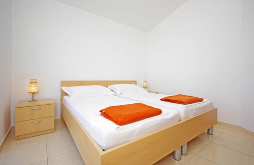 Bratus Apartment | 40 m² Apartment ∙ 2 bedrooms ∙ 3 guests