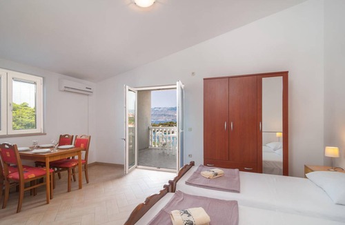 Splitska Apartment | 40 m² Apartment ∙ 2 bedrooms ∙ 4 guests