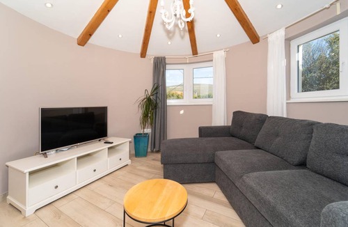 Obrovac House | 40 m² House ∙ 1 bedroom ∙ 4 guests