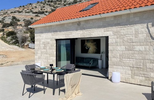 Bol Villa | 40 m² Villa ∙ 1 bedroom ∙ 2 guests
