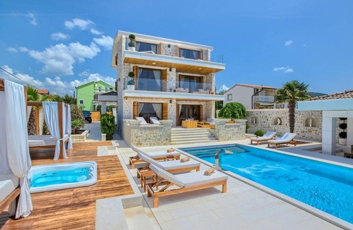 Kakma House | 400 m² House ∙ 5 bedrooms ∙ 10 guests