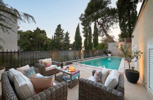 Bacvice Villa | 400 m² Villa ∙ 5 bedrooms ∙ 10 guests