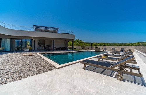Zmijavci Villa | 426 m² Villa ∙ 5 bedrooms ∙ 12 guests