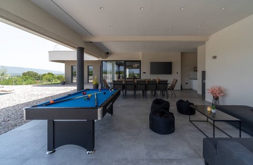 Zmijavci Villa | 426 m² Villa ∙ 5 bedrooms ∙ 12 guests