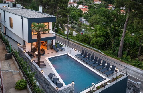 Obrs Villa | 430 m² Villa ∙ 6 bedrooms ∙ 12 guests