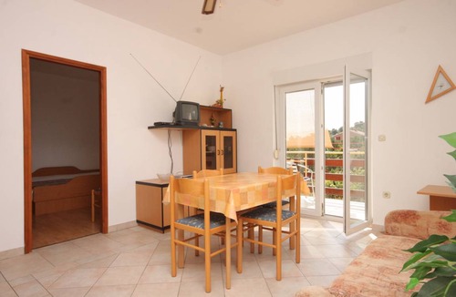 Bozava Apartment | 44 m² Apartment ∙ 2 bedrooms ∙ 5 guests