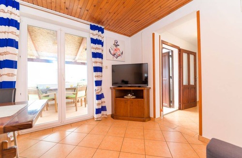 Nerezine Apartment | 44 m² Apartment ∙ 2 bedrooms ∙ 4 guests