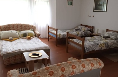 Slavonski Brod Apartment | 45 m² Apartment ∙ 1 bedroom ∙ 4 guests