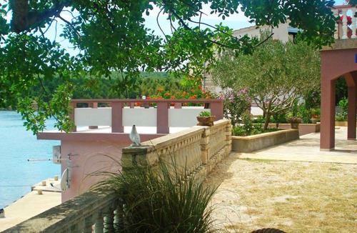 Obrovac Apartment | 45 m² Apartment ∙ 1 bedroom ∙ 4 guests