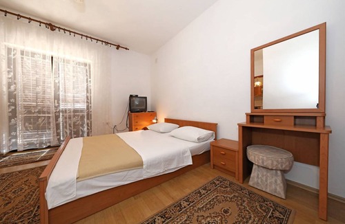 Starigrad Apartment | 45 m² Apartment ∙ 2 bedrooms ∙ 5 guests