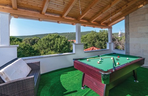 Praznica House | 5 bedroom accommodation in Praznica