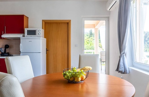 Tucepi Apartment | 50 m² Apartment ∙ 1 bedroom ∙ 4 guests