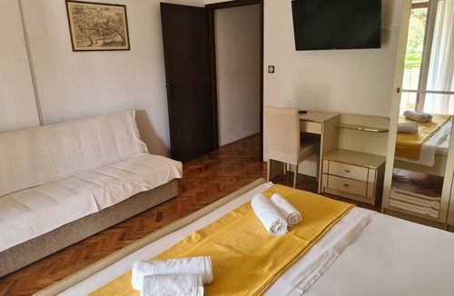 Pag Apartment | 50 m² Apartment ∙ 2 bedrooms ∙ 4 guests