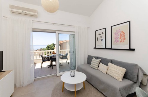Tucepi Apartment | 50 m² Apartment ∙ 4 guests