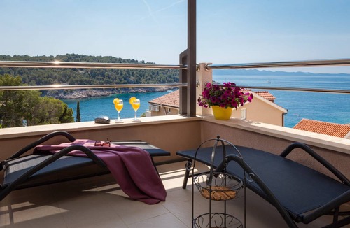 Cove Osibova (Milna) Apartment | 51 m² Apartment ∙ 2 bedrooms ∙ 6 guests