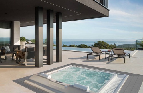 Brovinje Villa | 514 m² Villa ∙ 1 bedroom ∙ 8 guests