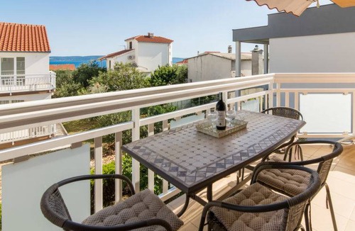 Okrug Gornji Apartment | 53 m² Apartment ∙ 1 bedroom ∙ 4 guests