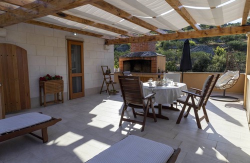 Supetar House | 55 m² House ∙ 2 bedrooms ∙ 5 guests