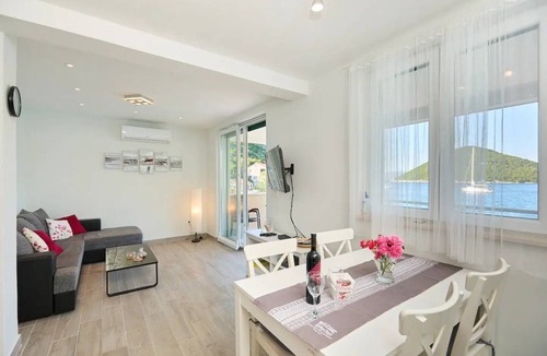 Prozurska Luka Apartment | 56 m² Apartment ∙ 2 bedrooms ∙ 5 guests