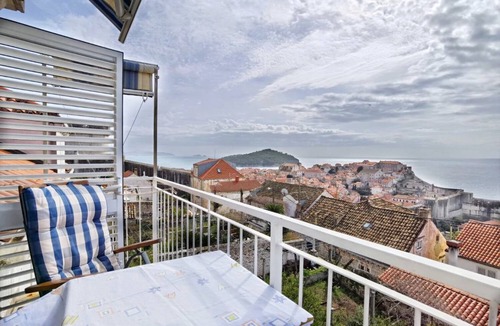 Pile Apartment | 56 m² Apartment ∙ 1 bedroom ∙ 2 guests