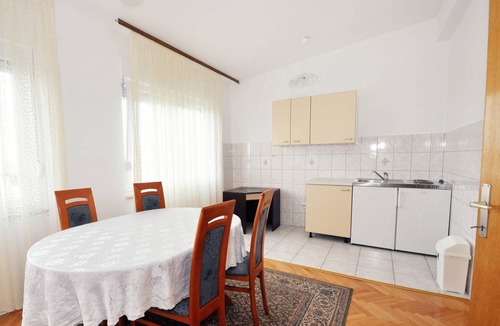 Jesenice Apartment | 56 m² Apartment ∙ 2 bedrooms ∙ 5 guests