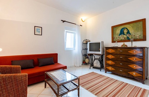 Risika House | 57 m² House ∙ 2 bedrooms ∙ 5 guests