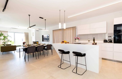 Skrip Villa | 5BR/5BA Sanctuary for 10 with Heated Pool, Waterfall, and jaccuzzi