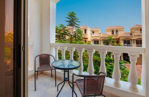 Al Hamra Village Apartment | 5br Vacation Villa with Private Pool