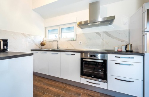 Bilice House | 6 bedroom amazing home in Bilice